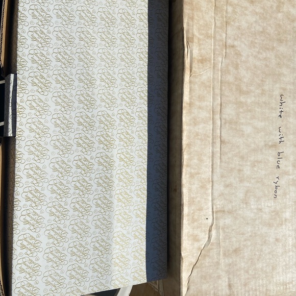 New new never used, has tag. Vintage, beautiful, it comes from original box . - Picture 8 of 8